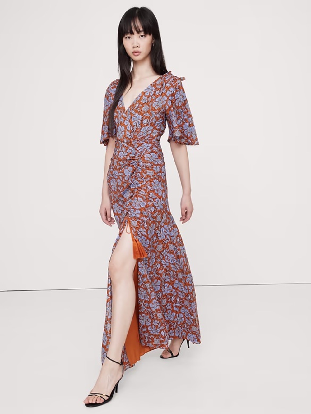 Stretch-Crepe Flutter-Sleeve Maxi Dress in Lilac Floral Paisley